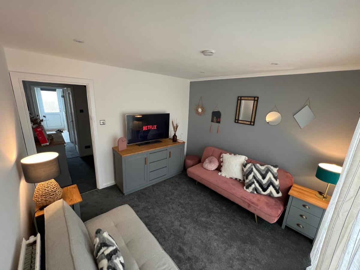House Sleeps 8. 2Bedrooms & Sofa Beds In Sitting Room บาธ ภายนอก รูปภาพ