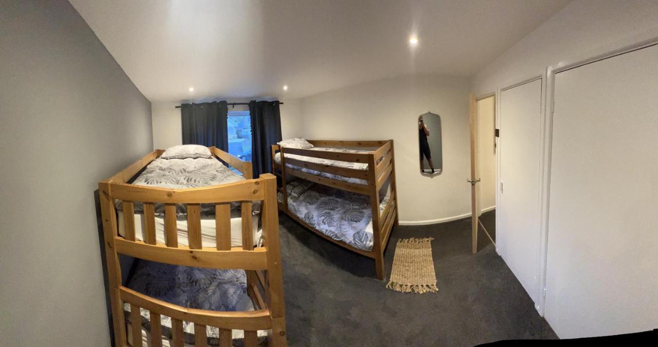 House Sleeps 8. 2Bedrooms & Sofa Beds In Sitting Room บาธ ภายนอก รูปภาพ
